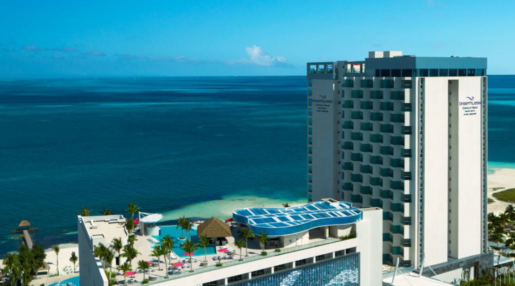 Guaranteed Suite Upgrade & More At Breathless Cancun Soul